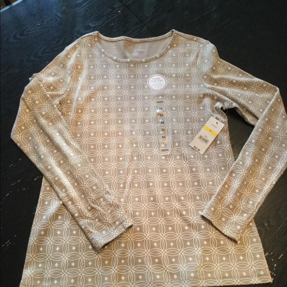 New long sleeve shirt